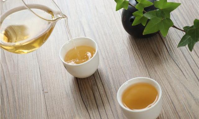 饮茶也有度，一天喝多少才健康？