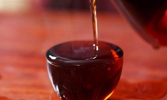 中年人喝黑茶的好处及注意事项