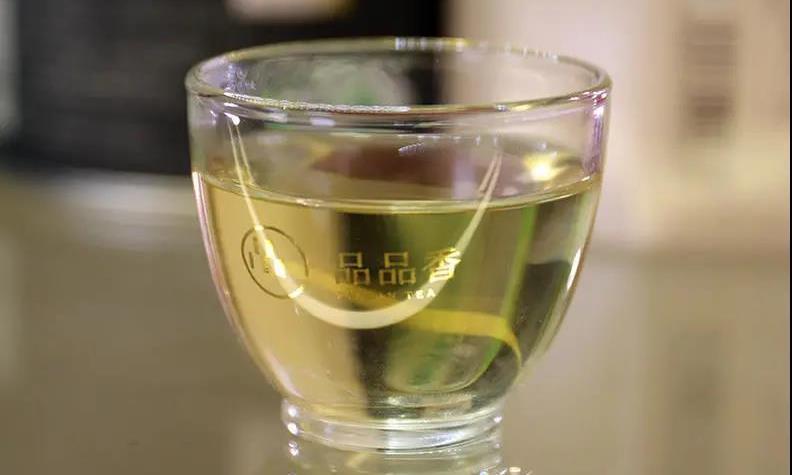 年轻的秘籍，为什么喝白茶会显年轻？