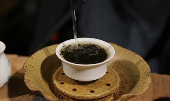 为什么春天更要多喝茶?