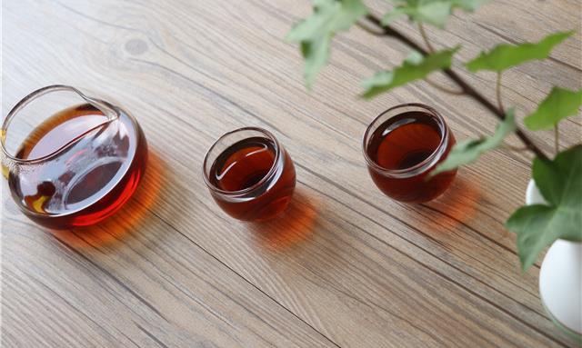 双节过后喝普洱茶给身体刮油