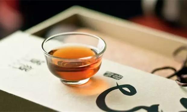 百富茶业：茯茶为什么消食解油腻这么厉害？