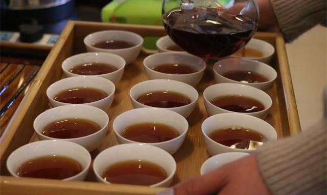 普洱茶含有的次级代谢产物，是如何让人更加健康的？