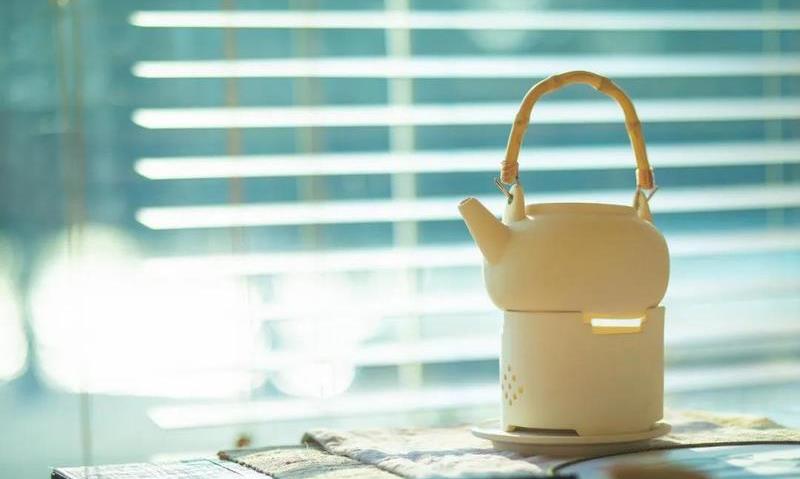 下关拾美纪：喝一杯热茶，添一件暖衣