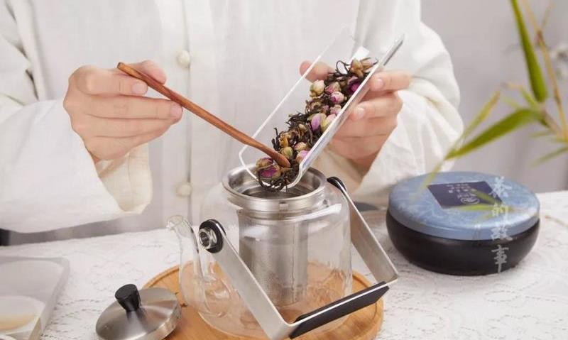 玫瑰花香，女人越喝，气色越好！