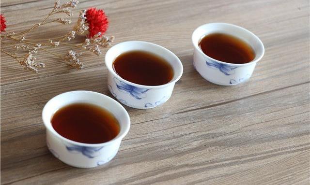 饮普洱茶对胃有伤害吗