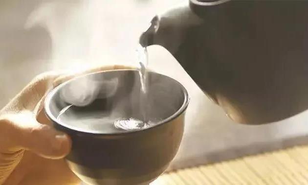 茶到底是酸性还是碱性？