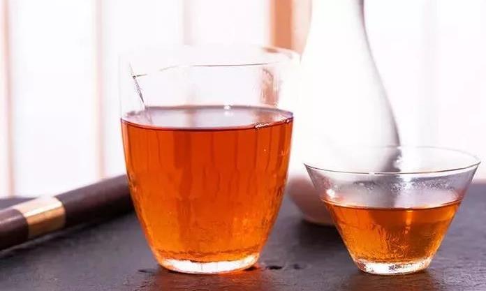 一杯黑茶,治愈你的油腻