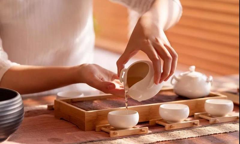 什么饮料是健康的？喝茶就对了