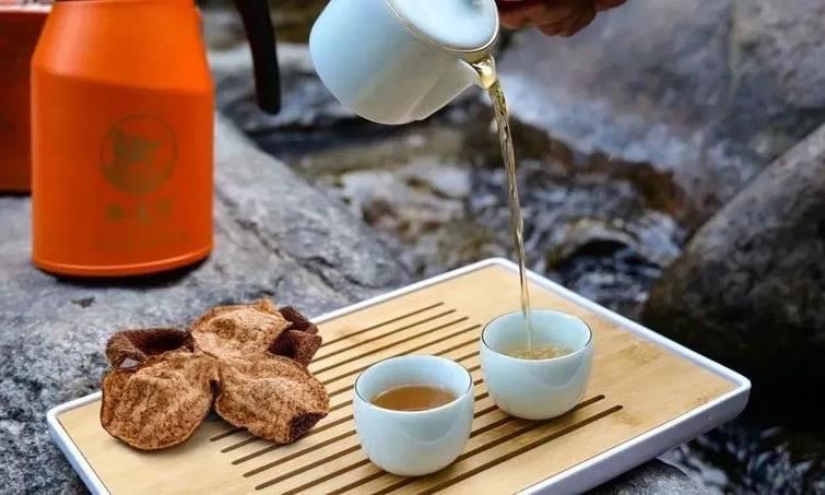 煮一壶新会陈皮茶，守护冬日那潜藏的暖意！