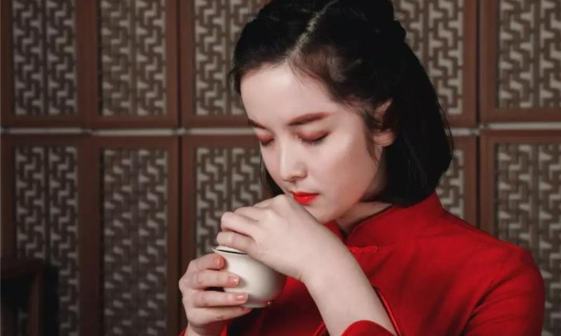 白茶，秋季重要的养生饮品