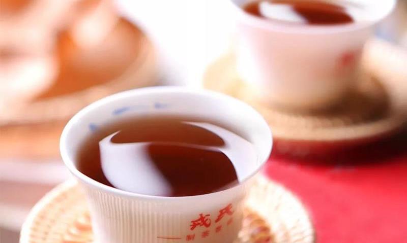 特殊时期，喝好一杯茶，共克时艰，全民战“疫”