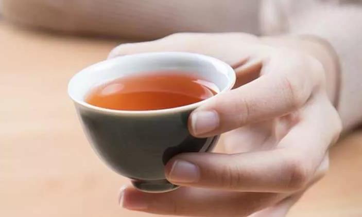 为什么熟普洱特别适合做小青柑的茶底？