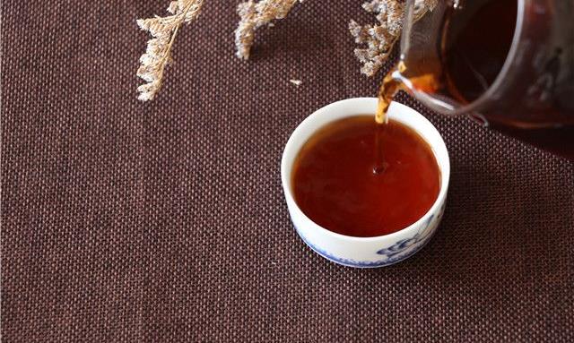 进入冬季，易生病，且以茶养生