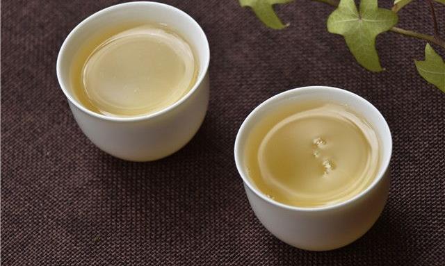 茶让我们懂得放下，才能活得快乐