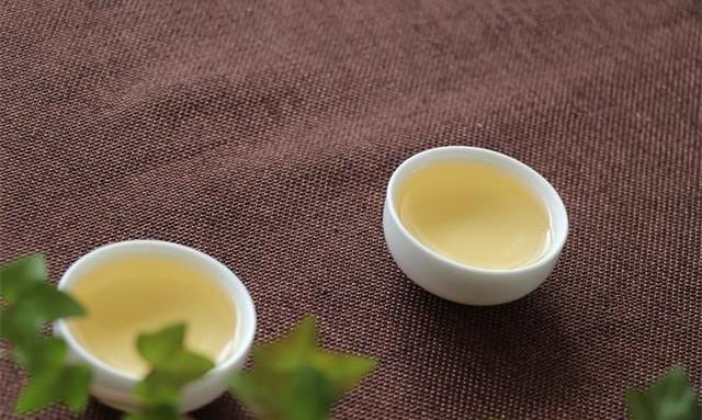 那群爱喝茶的人，都藏着一个秘密