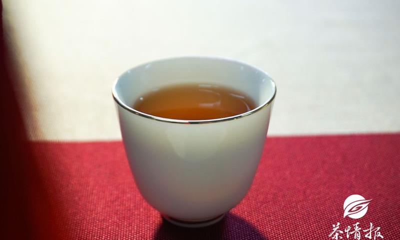 二十四节气喝茶有讲究，不同季节喝不同的茶