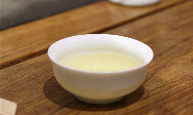 煮水煎茶，暖在其中