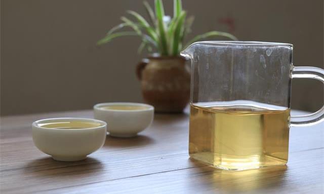 茶如人生，淡中有味