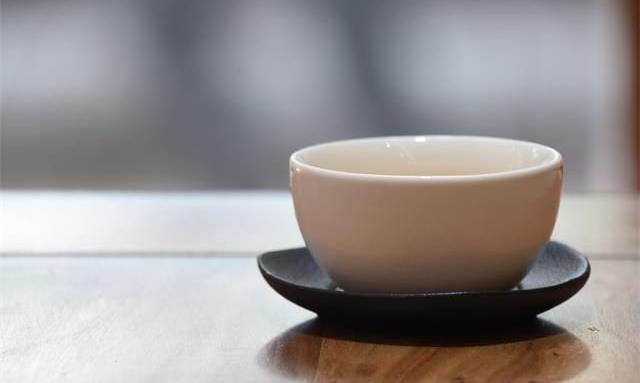 品茶的本意：内心回归宁静和疏淡