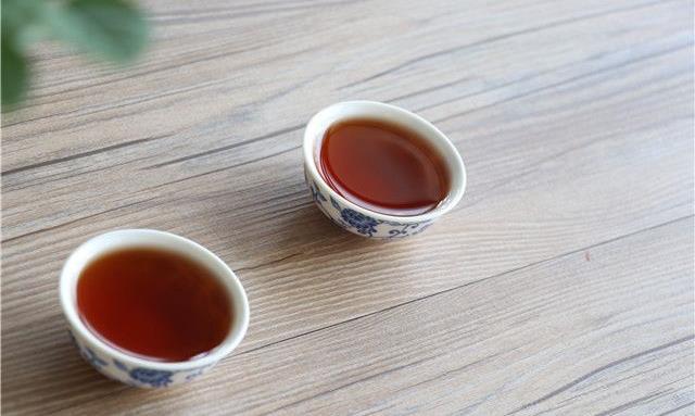 夏天喝熟普洱的好处