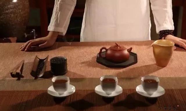 紫砂壶泡茶！你更钟意湿泡法还是干泡法？