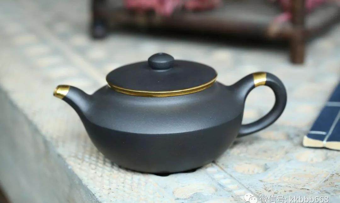 紫砂鉴藏 l 应书良 「4号井底槽青 ' 西施壶」