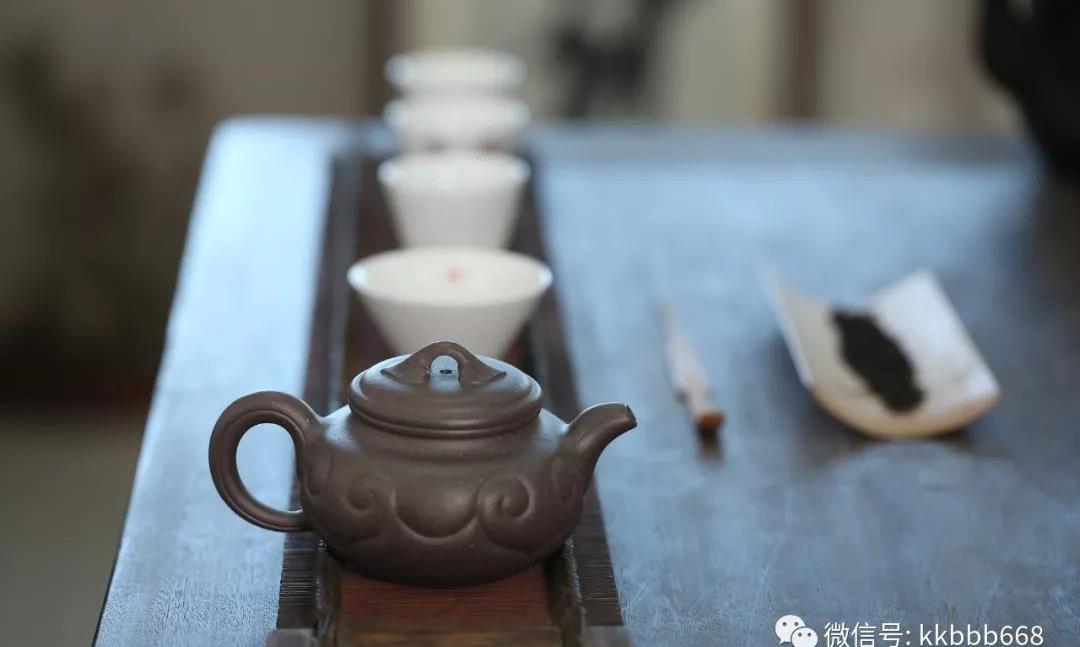 紫砂鉴藏 l 应书良「4号井深井紫泥 ' 大彬如意」