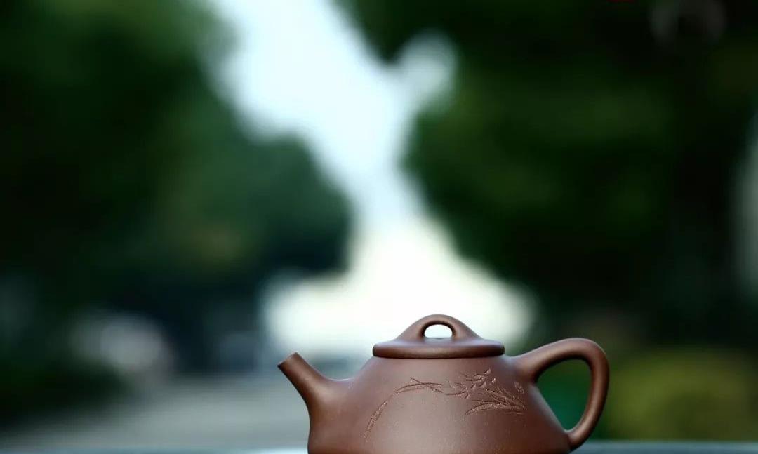 三分钟带新手壶友区分紫砂界的这两位“大佬”！