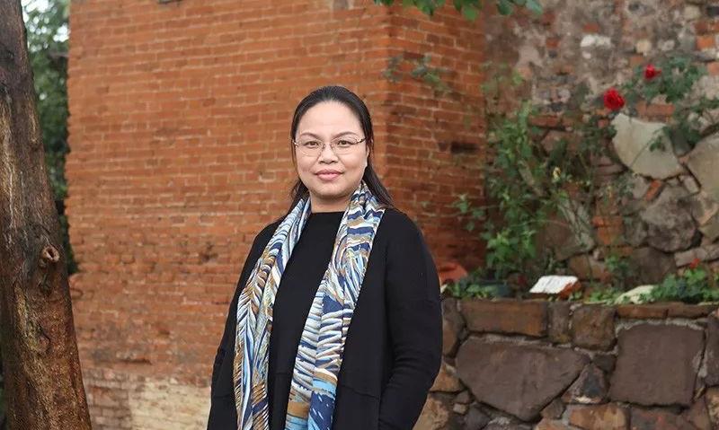 耘间一二事 | 茶润人心 壶溢芳菲——王银芳紫砂艺术