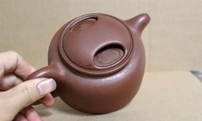 紫砂壶提香、蕴香 “双气孔”为关键原因