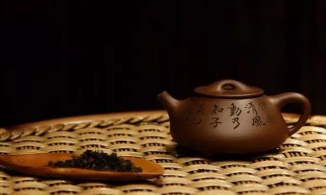 紫砂壶怎么挑，看什么？——泥料和做工？