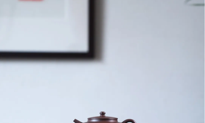 紫砂壶，为什么做出来，有的油性会很足？