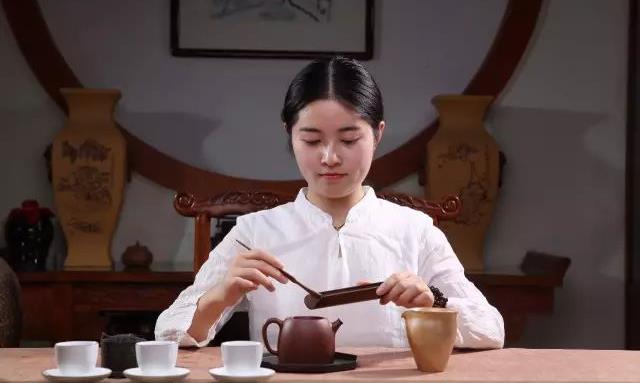买一把紫砂壶,到底要花多少钱?