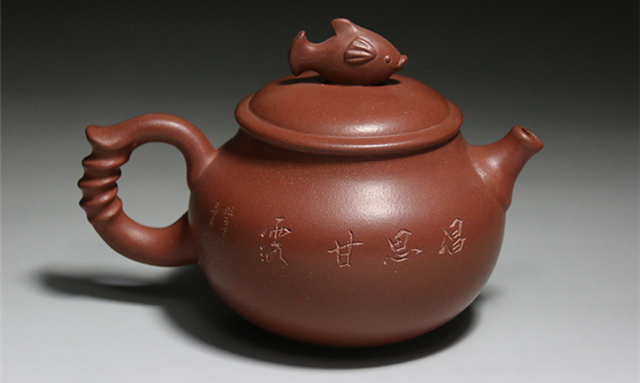 紫砂小知识：为什么有的泥料润，有的涩？