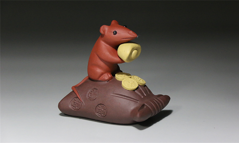 紫砂小知识：紫砂茶宠如何养？