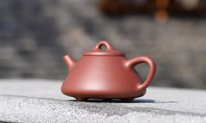 紫砂壶表面的颗粒感，到底能不能判断真假紫砂？