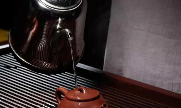 车要保养，紫砂壶更要做保养！