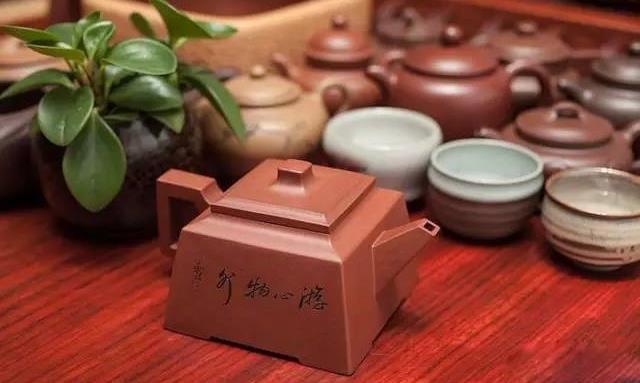 紫砂壶,壶型对泡茶有何影响?