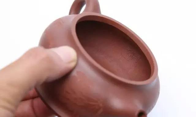 市场上几十元的紫砂壶到底是什么做的?