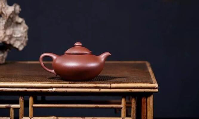 紫砂小知识:底槽青?它的哪些特征让你如此着迷