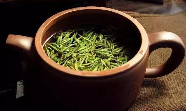 紫砂壶适宜泡什么茶? 和壶型、大小有关吗？