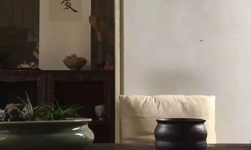 温杯烫盏,一拿一放,每一件茶器都是风与火的诗意