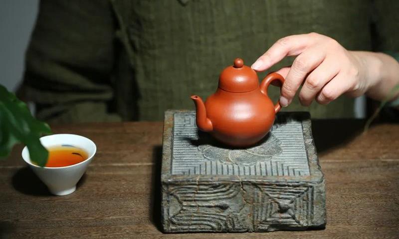 朱泥壶为什么最适合泡铁观音?
