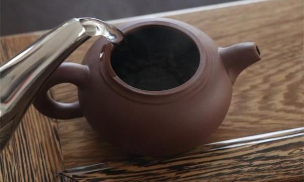玩壶，做好这十点，让你的紫砂壶珠圆玉润！