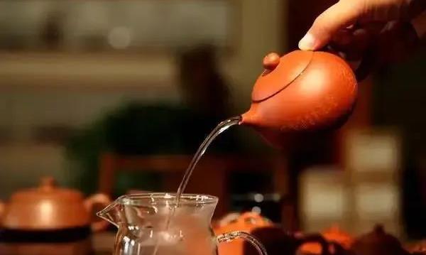 紫砂壶出水不畅是不是坏掉了?