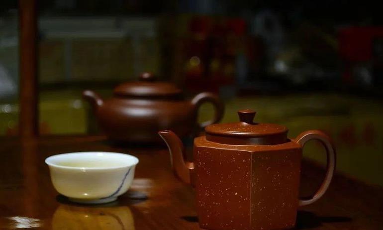 紫砂壶中的茶渍洗不掉怎么办?