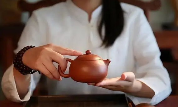 滇红适合用什么紫砂壶?