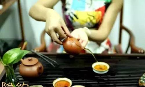 ●为什么茶艺师多是女子?