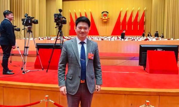 李晓军：从1200元启动资金到年交易额4亿多元，一杯茶托起创业梦